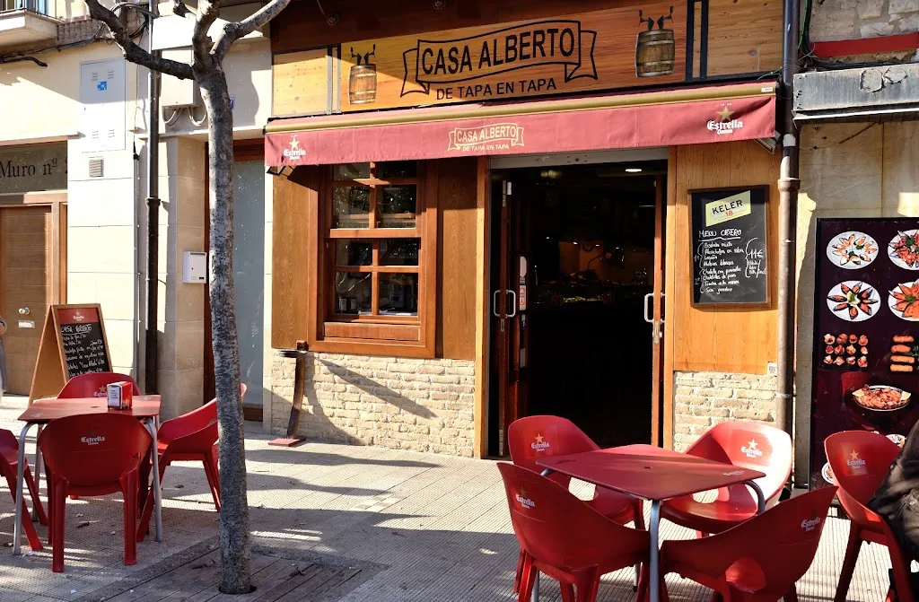 Bar Casa Alberto De Tapa En Tapa restaurant in Tudela