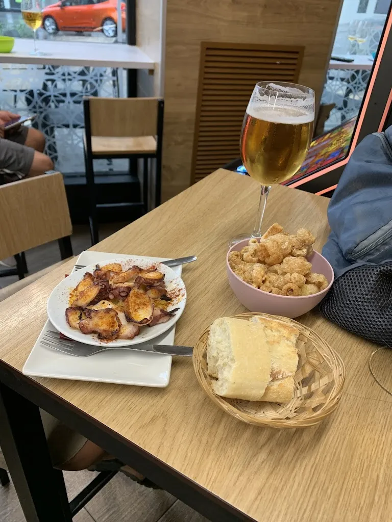 aelwen hughes_Bar Ritual_Tudela_review