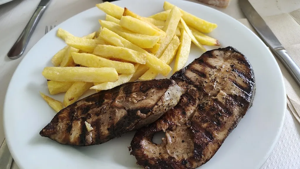 Arantza Zulueta_Café bar EDC_Bande_review