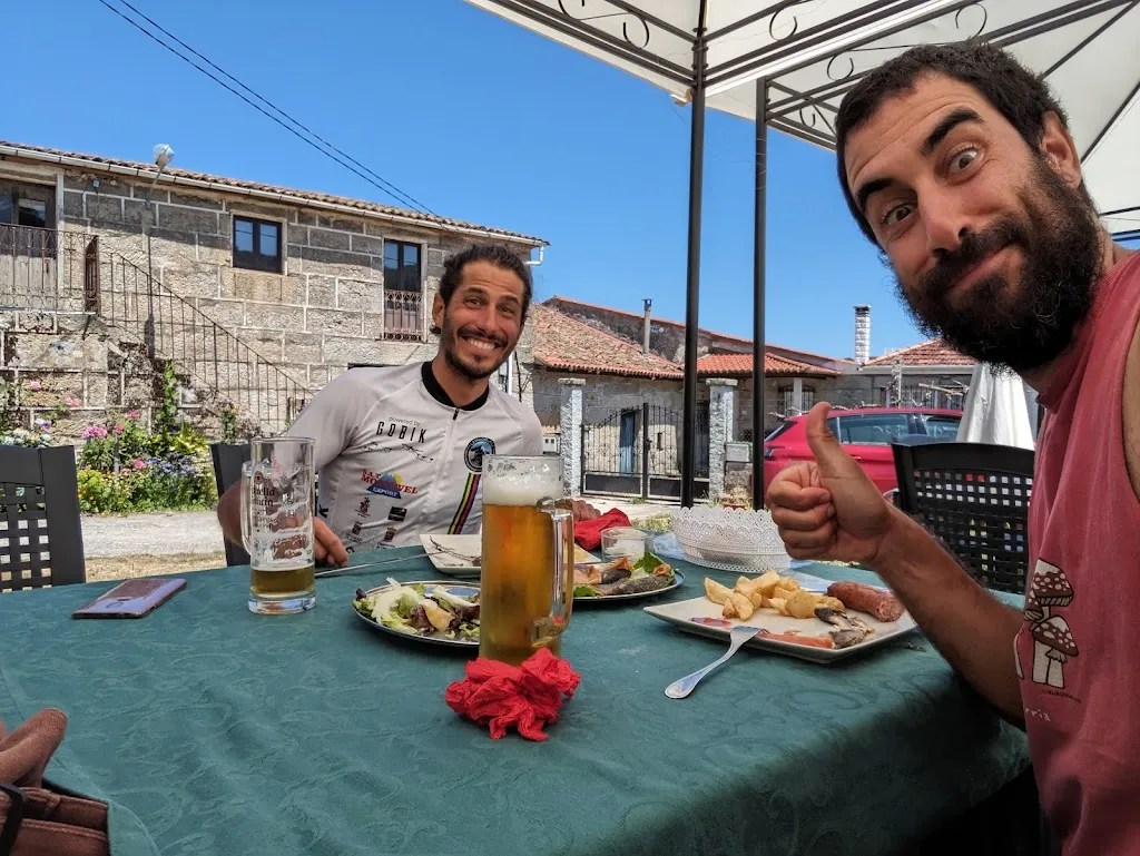 Toni Pimenta Soto_Casa de comidas Falou - Café & Bar_Baños de Molgas_review