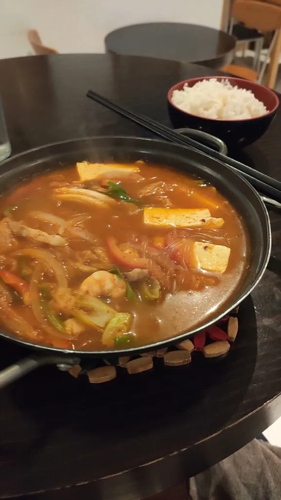 Mashita_Bola A_slider_image_2