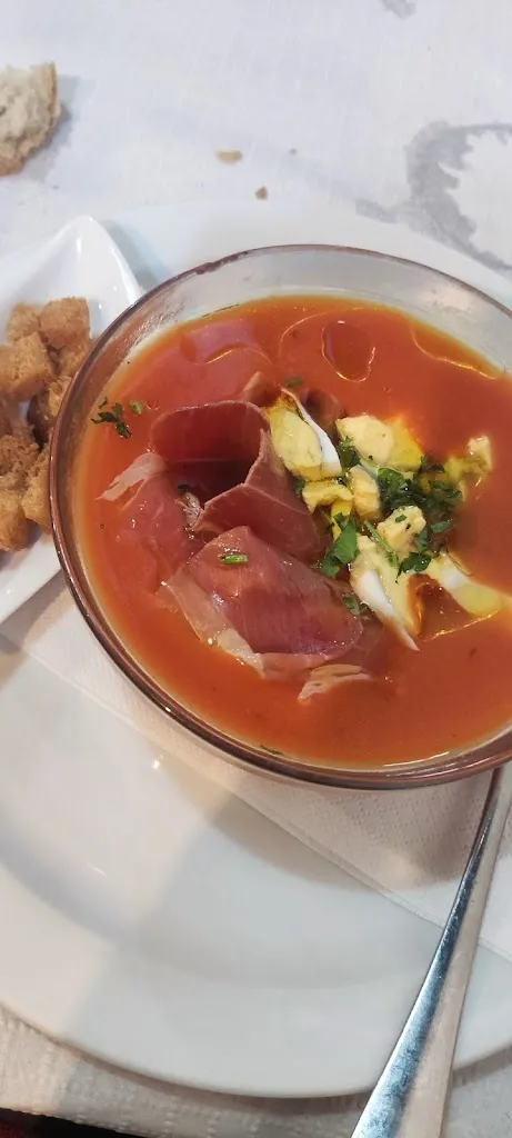 Cristina_A Cova do Savio_Barbadás_review