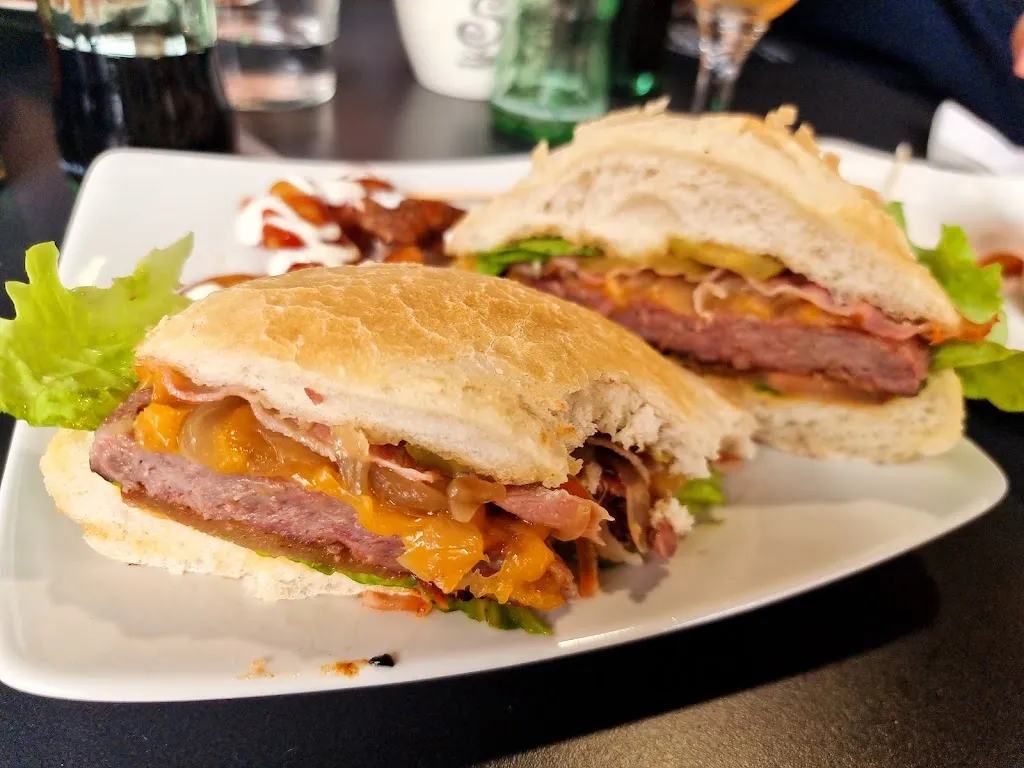 Lorena Delgado_Novo ANGAZO_Barbadás_review