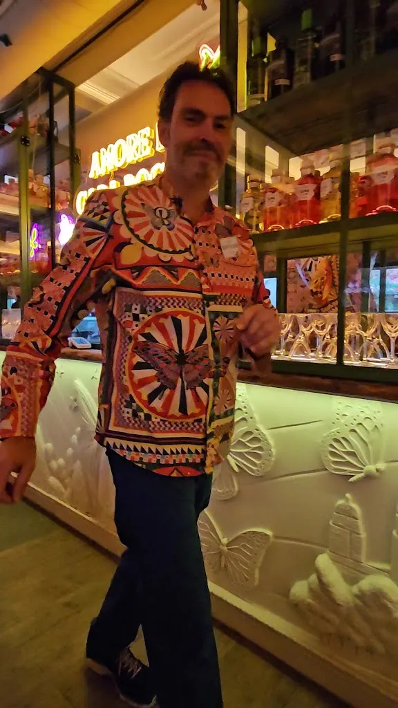 Vivian Hall_Boom Boom Ciao_Bolo O_review