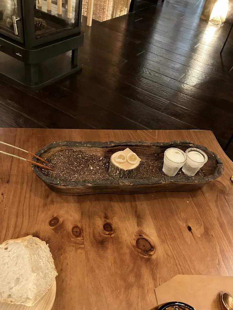 roberto Salgado_Marmurio do Rio_Allariz_review