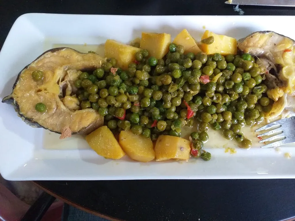 Café Bar Moderno_Carballeda de Avia_slider_image_2