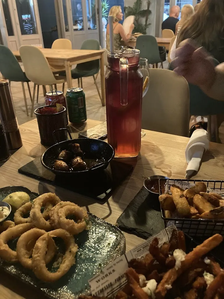 Abbie Lane_GOLIAT - TAPAS - BAR_San Fulgencio_review