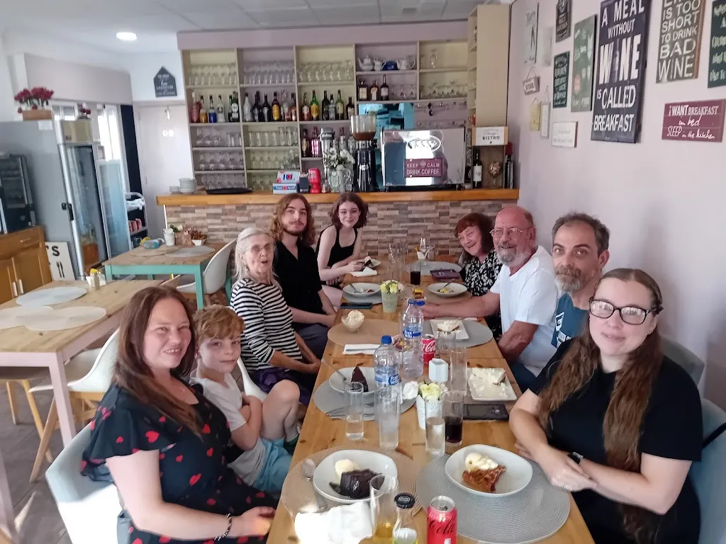 Mel's Kitchen_San Fulgencio_slider_image_3