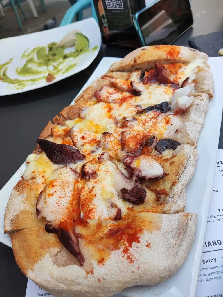 Menu_Tizar Gourmet Urban Food_Boborás_image_9