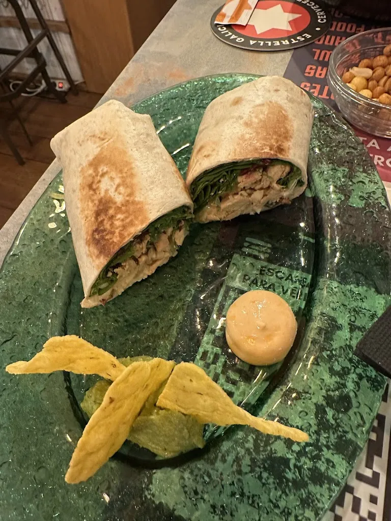 Tristam MacDonald_Tizar Gourmet Urban Food_Boborás_review