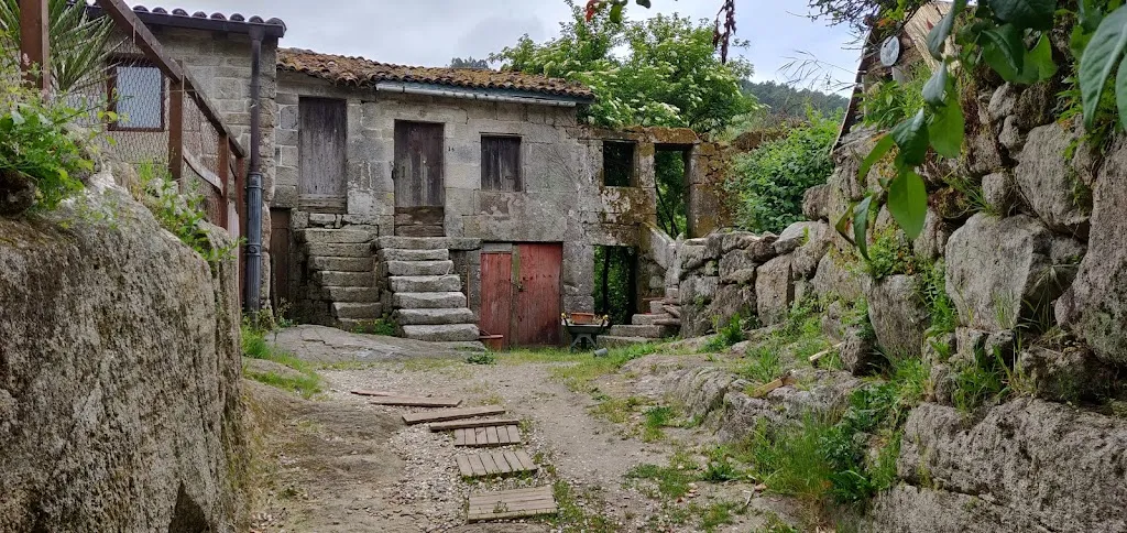 Christian Gruber_Aldea Rural Pazos de Arenteiro_Boborás_review