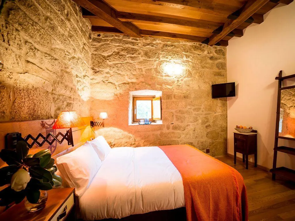 Aldea Rural Pazos de Arenteiro_Boborás_slider_image_2