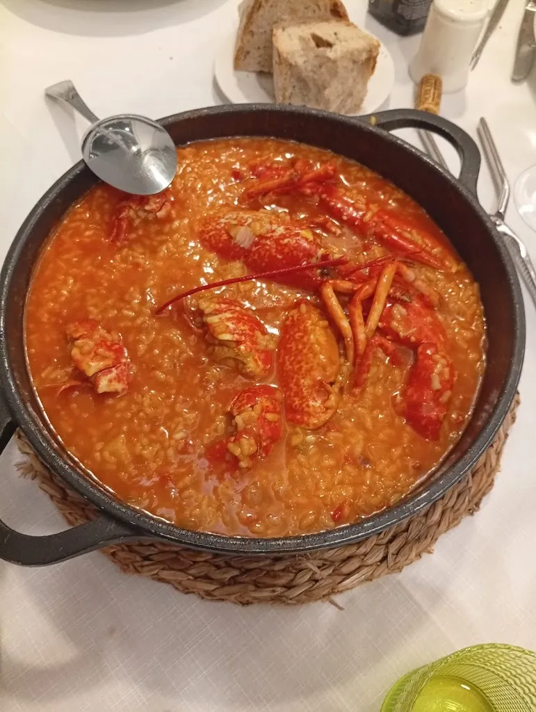 Cafetería y Restaurante 