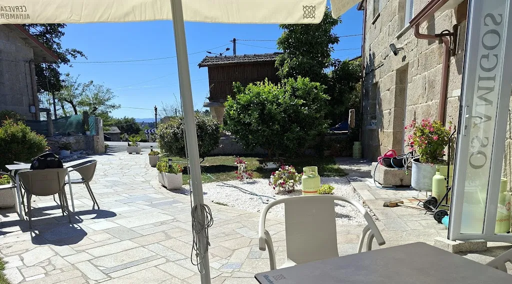 Restaurante Os Amigos_Boborás_slider_image_1