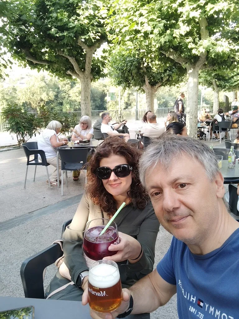 Jose Antonio Tato Rodriguez_El Muro Del Malecón_Barco de Valdeorras O_review