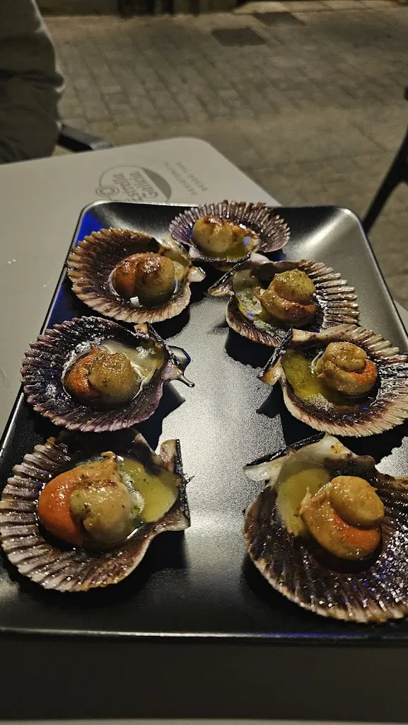 Alba Rodríguez Parada_Agarimo_Barco de Valdeorras O_review