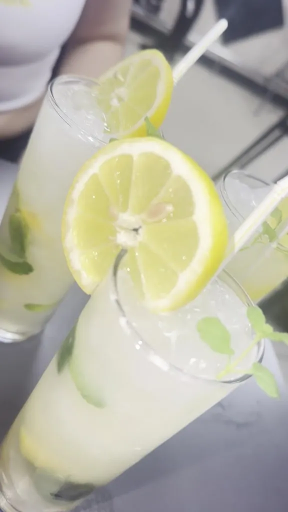 Wendy Sanabria santo_El Ancla_Barco de Valdeorras O_review