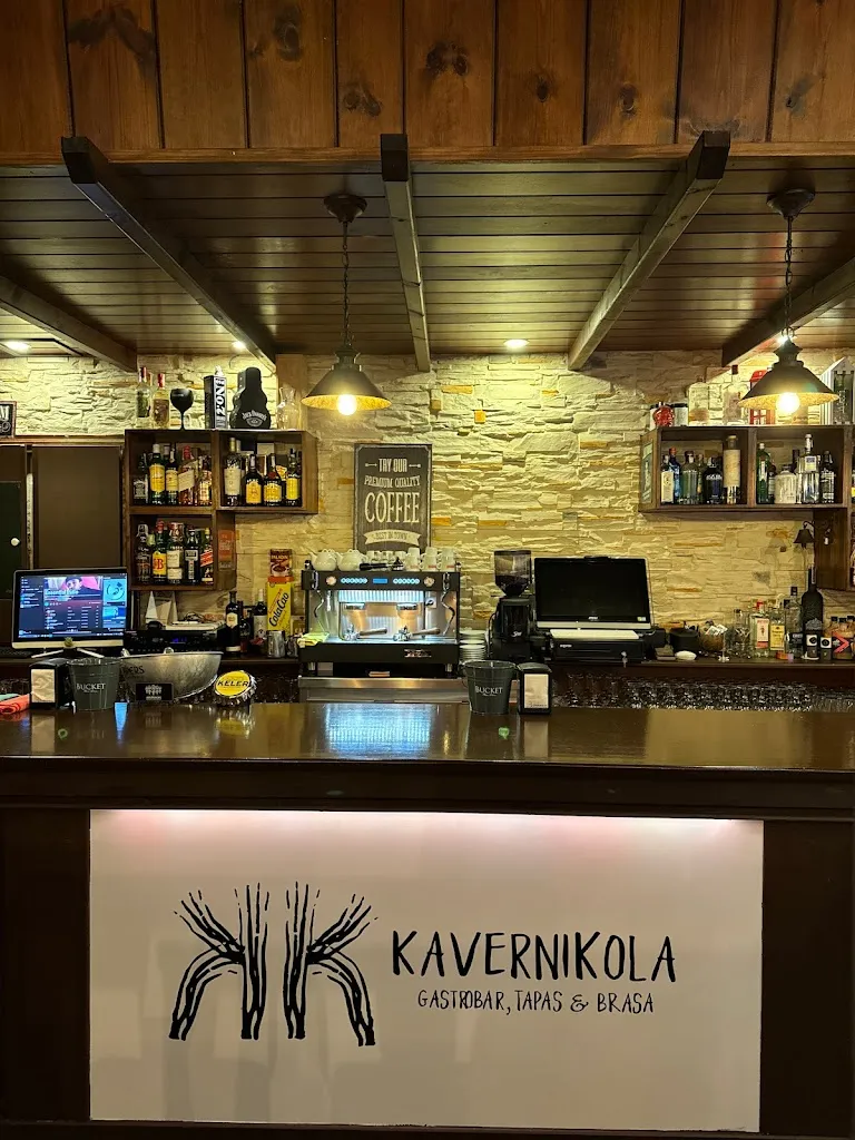 KAVERNIKOLA restaurant in Barco de Valdeorras O