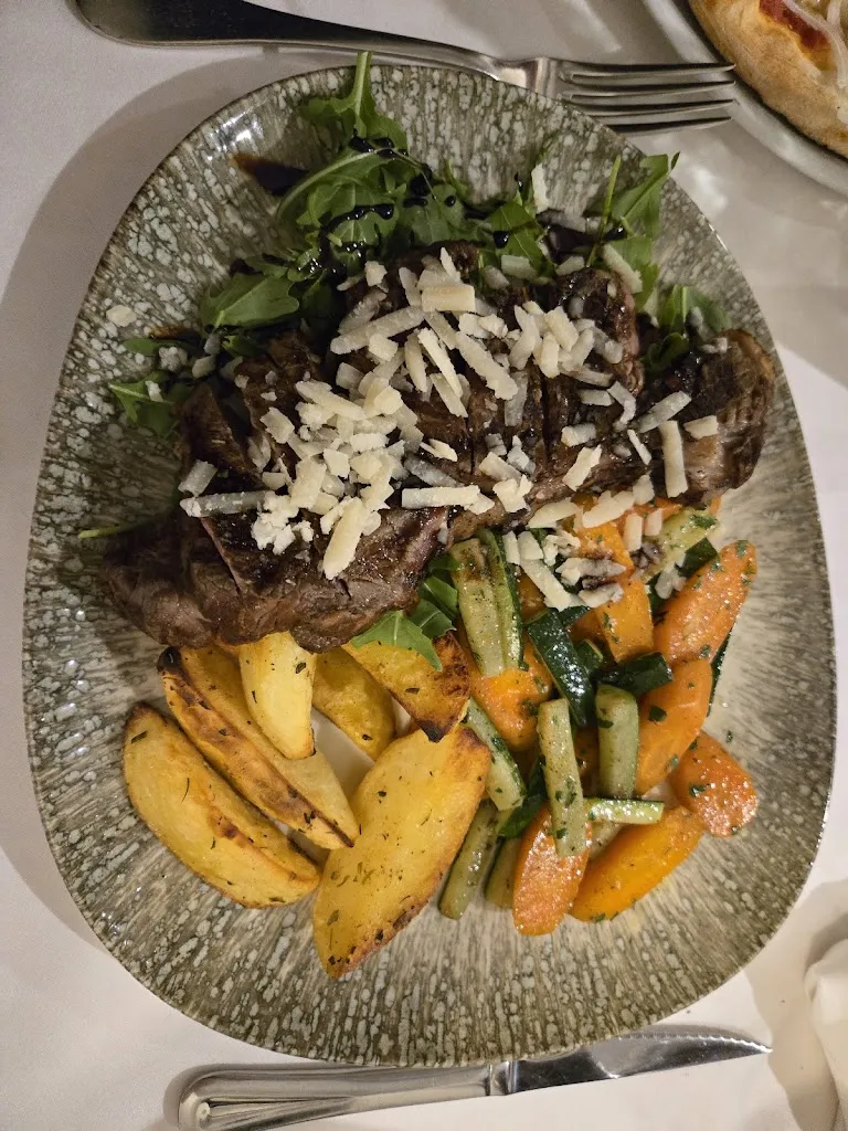 An arab abroad_La Terrazza Italiana_San Fulgencio_review