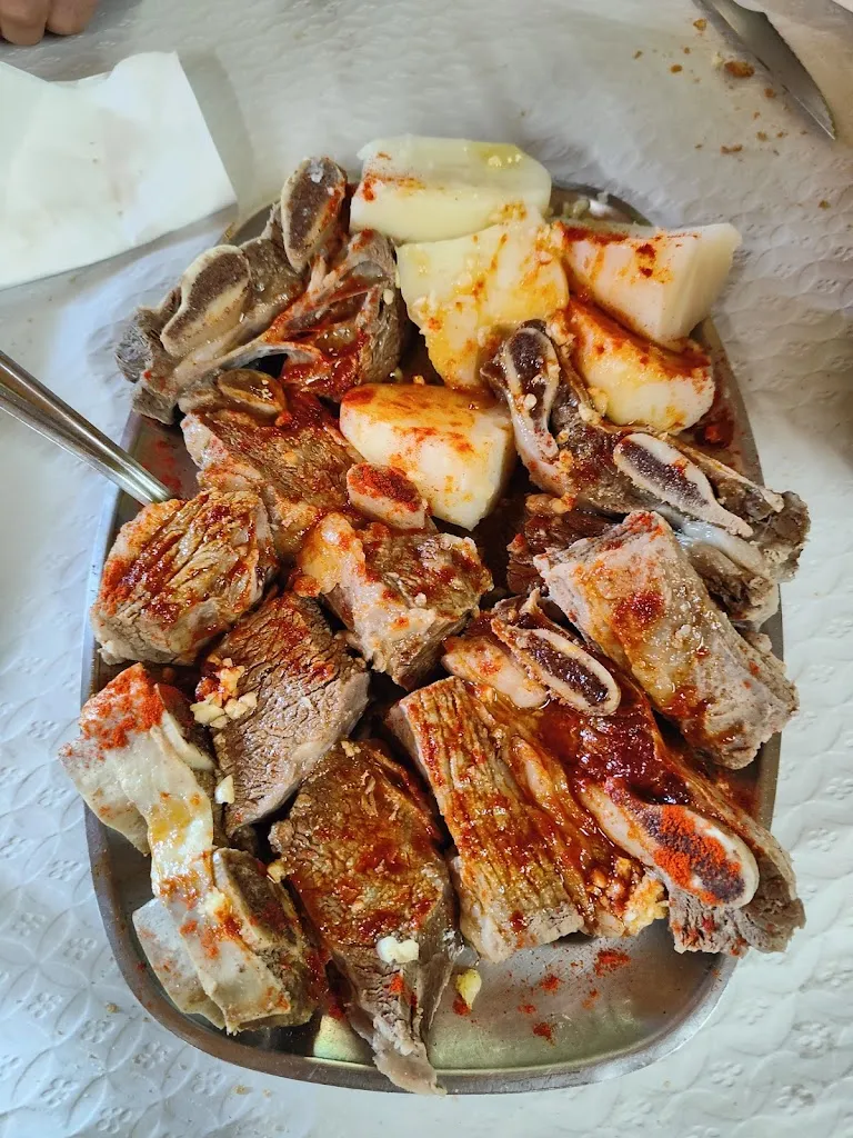 Fonsi XR_Meson O Isla_Carballeda de Valdeorras_review