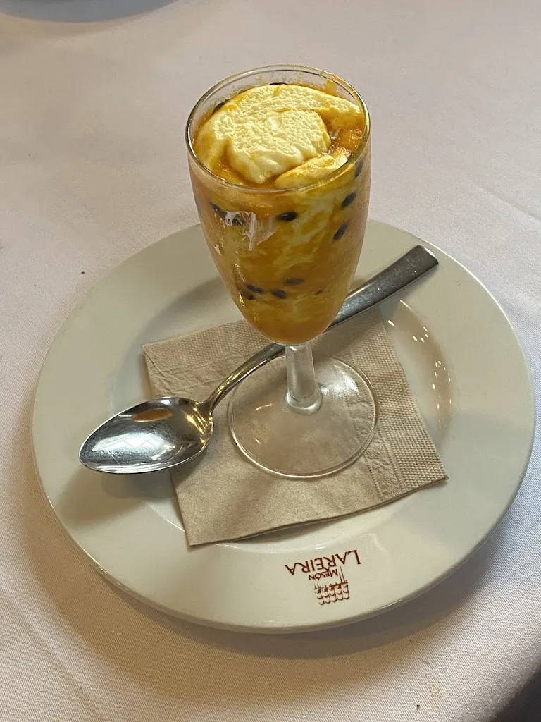 Tristam MacDonald_Mesón A Lareira_Castrelo de Miño_review