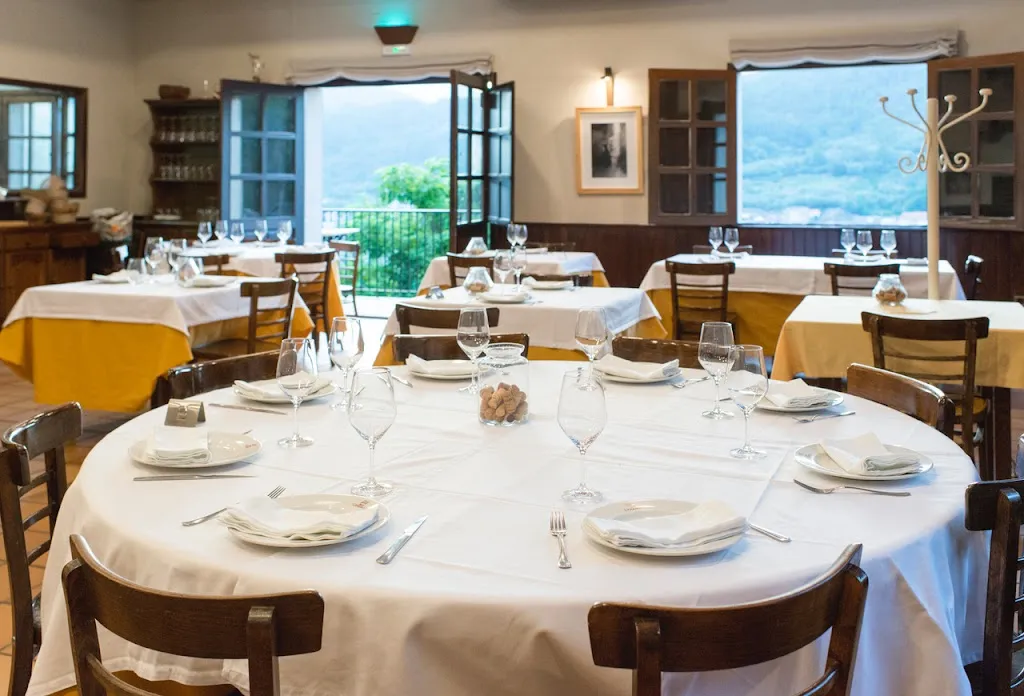 Mesón A Lareira_Castrelo de Miño_slider_image_1