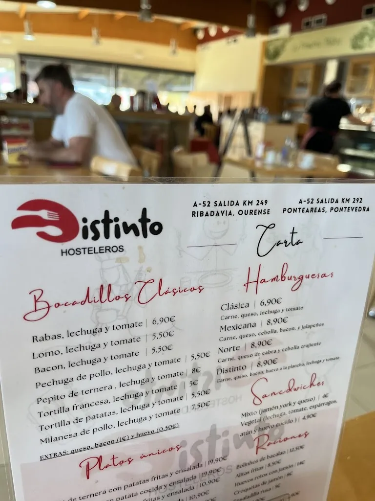 Esther RB_Restaurante Distinto Hosteleros_Castrelo de Miño_avis