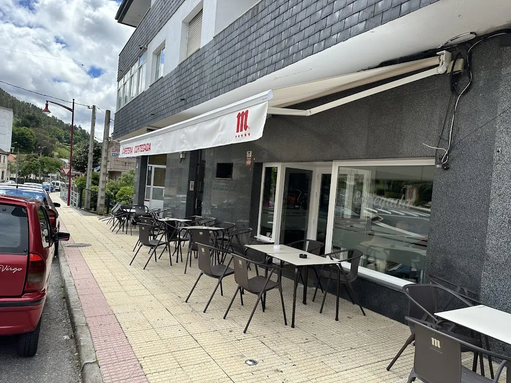 Cafetería Cortegada restaurant in Cortegada