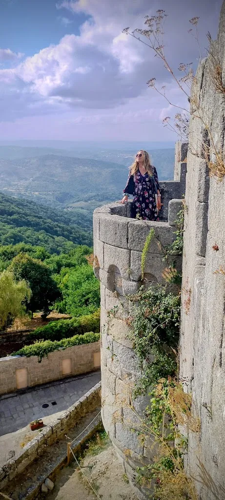 Anthony Price _Castillo De Castro Caldelas_Castro Caldelas_review