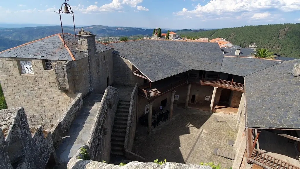 Castillo De Castro Caldelas_Castro Caldelas_slider_image_2