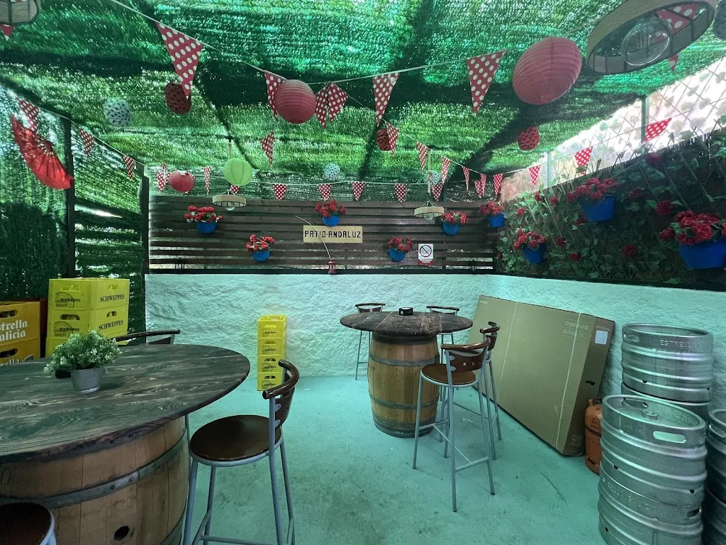 Isa S. R._Café Bar Porta de Entrimo_Entrimo_recensione