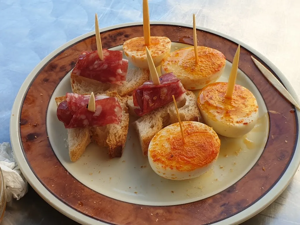 Cubyt_Bar Irene_Larouco_review