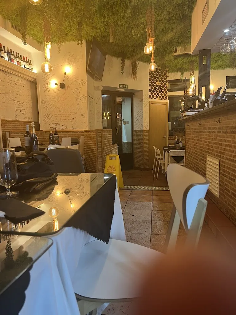 Jesus Herrera_Restaurante Parisien_Gudiña A_review