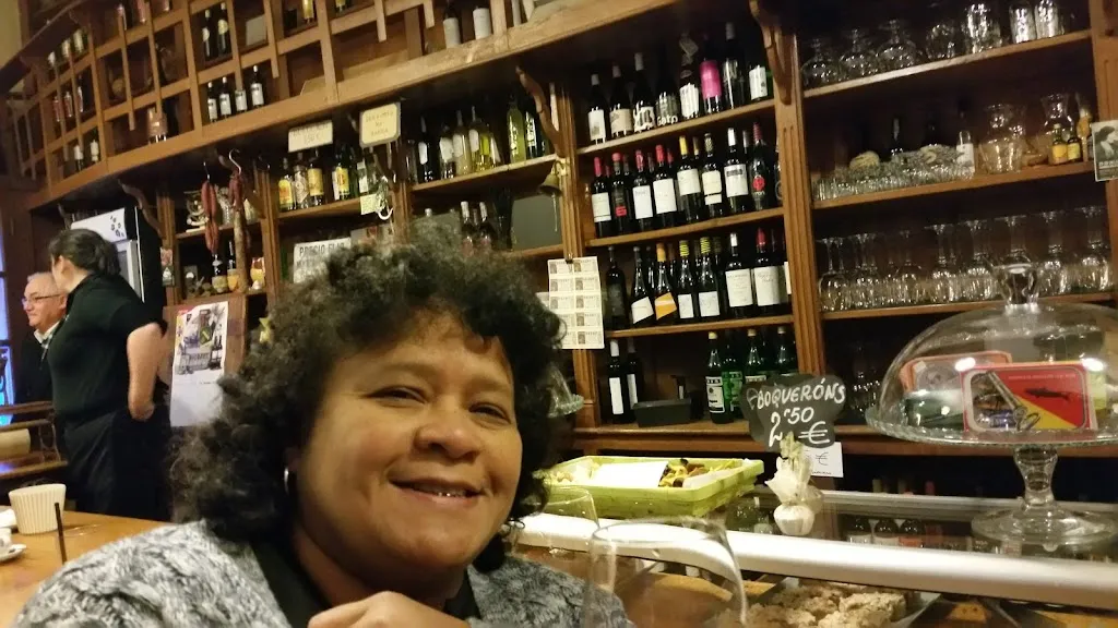 Maria Pombo_CasAberta_Celanova_review