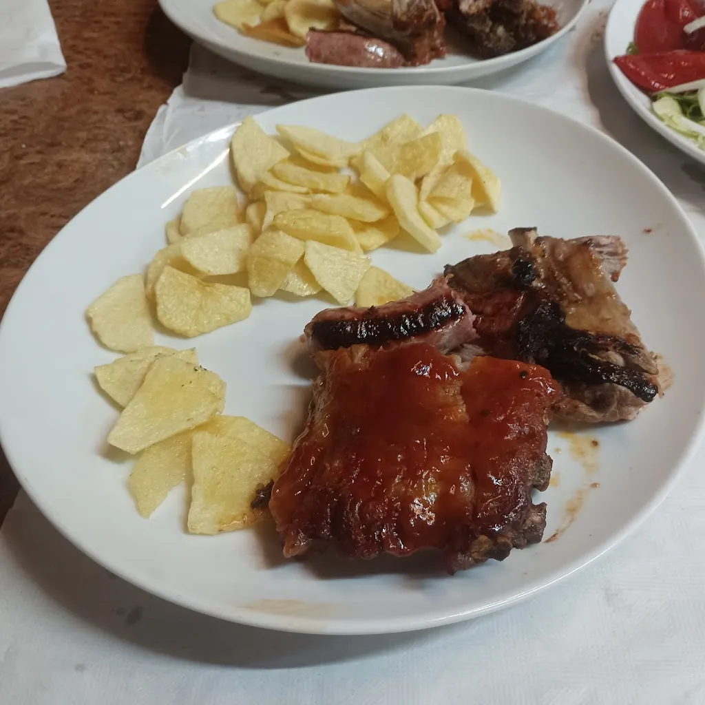 Esteban Esperanza_Restaurante Mesón Vieira_Celanova_review
