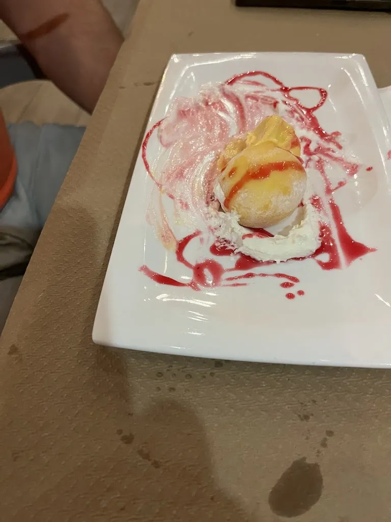 Lupe Martín Paniagua_Amarelo Resto-Bar_Celanova_review