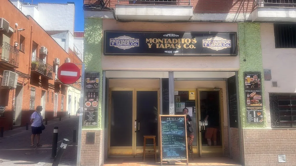 Maceda III Cafetería Cervecería_Maceda_slider_image_1