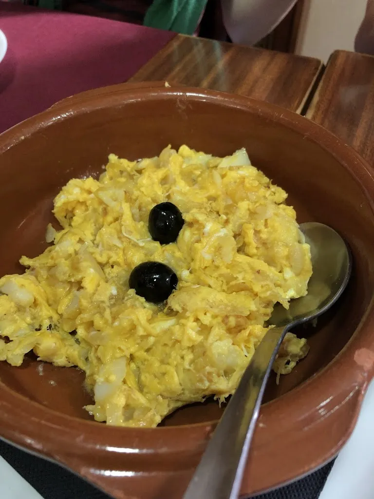 P. D. _Restaurant & Cafe Olegario_Luintra_review