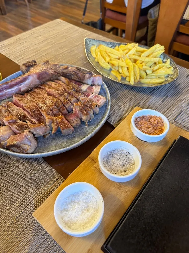 Juan Zapata Anaya_A Forxa Restaurante_Luintra_review