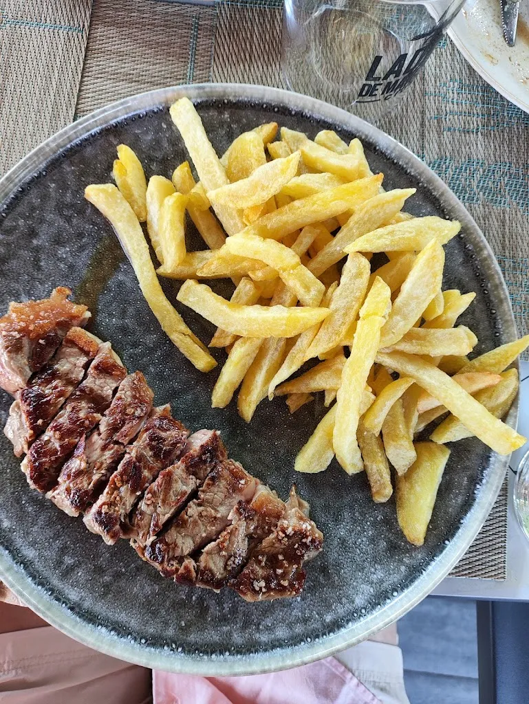 A Forxa Restaurante restaurant in Luintra