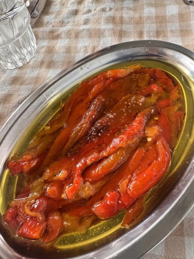 Daniela Azanza_Rambal_Melón_review