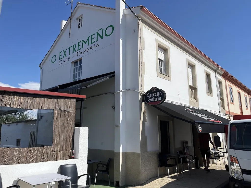 O Extremeño Café -Tapería restaurant in Nogueira de Ramuín