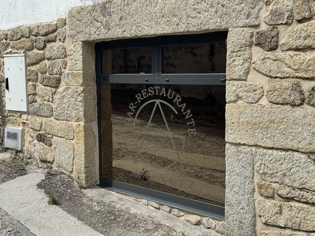 Johan den Ouden_Bar Restaurante Alma Sacra_Nogueira de Ramuín_review