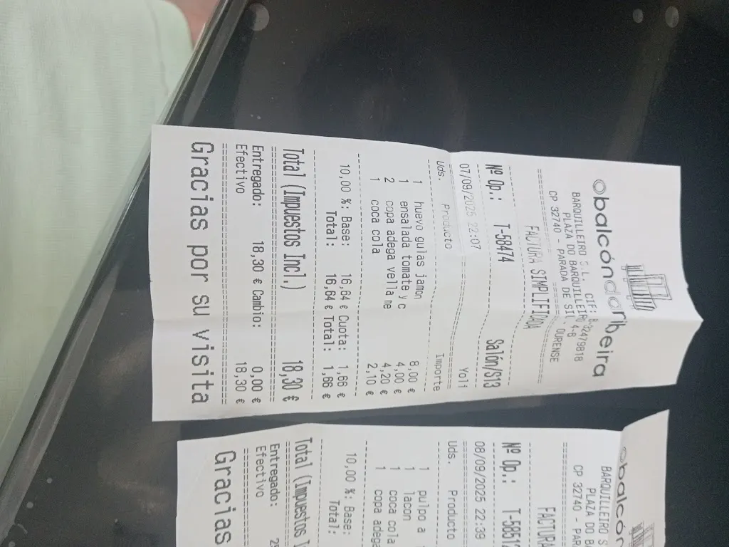 Pilar Casado_Carrioza Aloxamento Turístico_Parada de Sil_review