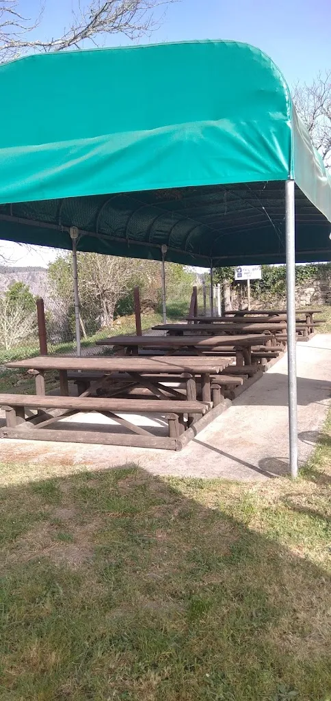 Rosi Garcia Caraballo_A Mirada Maxica_Parada de Sil_review