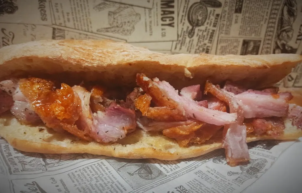 M.G González González_Chiringuito Petín (piscinas)_Petín_review