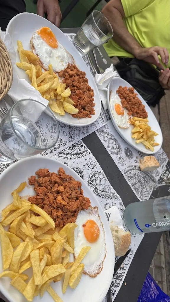 Juan Ortiz de Saracho_O Toño Mesón_Petín_recensione