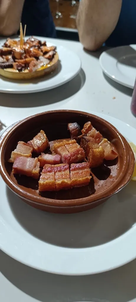 Miguel Prieto_Parrillada Os Amigos_Carballiño O_review