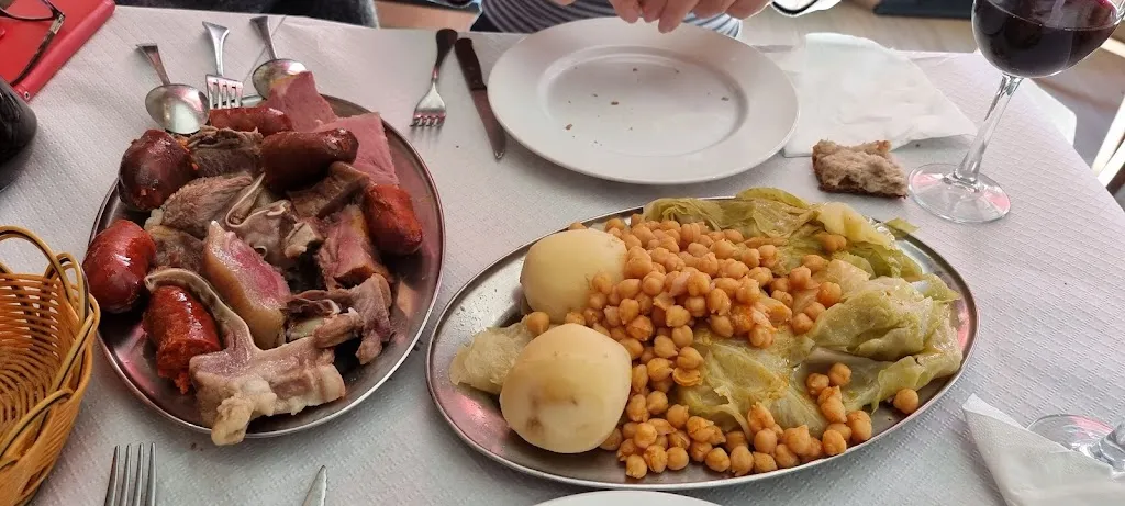 Manuel Pinal_Soldado_Carballiño O_review