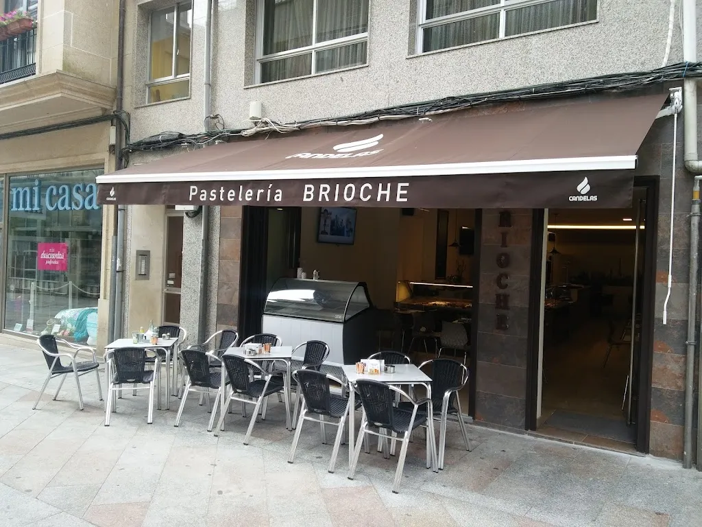Pastelaría Brioche restaurant in Carballiño O